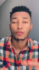 Kuyenda Ngati Ngumbi Full Song by Lucius Banda