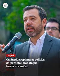 Pidió a Gobierno Nacional replantear lucha contra estructuras criminales.  👉 https://trib.al/ln6fgmc