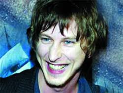 Mole is a whole new role for Lee