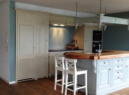 Neptune Chichester Kitchen With Osterfield Island Made By Kitchens In Bloom Haus Kuchen Landhauskuche Haus Stile