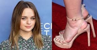 By the time she was six, she had appeared in over 100 commercials. Joey King Increases Her Height And Exposes Sweaty Feet In Sexy Shoes
