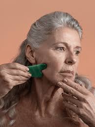 The Jade Gua Sha Facial Lifting Tool