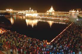 Sikhinfo The Golden Temple During Diwali Golden Temple Festivals Around The World Diwali