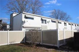 We provide pest control services to homes and businesses from new haven to wallingford, from hamden to chesire, and from groton to willimantic. 190 Wooster St 17 New Haven Ct 06511 23 Photos Mls 170284820 Movoto