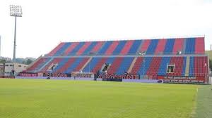Les cotes et notre pronostic vous aideront a parier c'est fc crotone qui recoit ss lazio (ss lazio) pour ce match italien du samedi 21 novembre 2020. Crotone Lazio L Ingresso In Campo Allo Scida Terreno In Ottime Condizioni Video