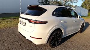 Perfect sound engine, v6 engine, leather interior, automatic transmission, power steering. Tuned Porsche Cayenne Turbo Hits 324 Km H