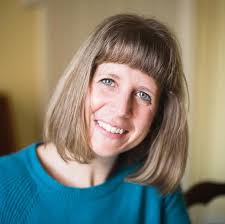 Amazon.com: The Spellbinding Secret of Avery Buckle: 9781867527992: Foley, Hannah,  Mack, Scarlett: Books