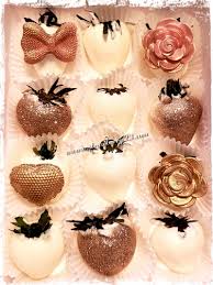 We all have that one person that's hard to find a birthday gift for. Rose Gold Hologram Gold And White Chocolate Covered Strawberries Chocolate Covered Strawberries White Chocolate Covered Strawberries Chocolate Covered