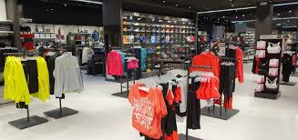Proseguita, questa mattina, la preparazione del benevento alla gara casalinga di domenica prossima contro la. Cisalfa Sport Apre Un Nuovo Store 2 0 Presso I Sanniti Shopping Center Di Benevento Nuove Aperture