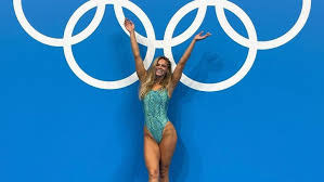 Поклонники потребовали сделать исключение от правил, дав возможность юле выступить и на 200 м вместо темниковой. Dlwp Rl8zs2d9m