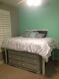 Diy Bedroom To Give You Space Put The Dresser Under Your Bed Pallet Furniture Bedroom Diy Furniture Bedroom Bedroom Diy