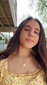 Isabella Bradshaw's Instagram, Twitter & Facebook