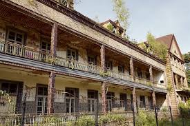 Jahrhunderts erbauten gebäude der ehemaligen lungenheilanstalt inmitten des 200 hektar großen kiefernwaldes. Der Baumkronenpfad Beelitz Heilstatten Lost Places Von Oben