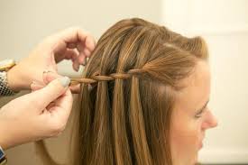 Today i'll be sharing five easy and cute summer friendly hairstyles which are perfect for teenage, office or college. Try These Easy Hairstyles For College Girls