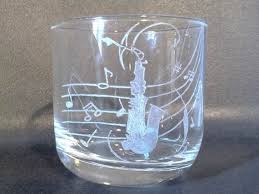 Verre A Eau De 25 Cl Personnalisation Offerte Gravure D Un Saxophone Un Grand Marche En 2020 Verres A Eau Petit Pot En Verre Verre