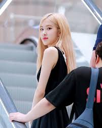 Blackpink Rose Fan Account On Instagram Eid Mubarak For All My Muslim Followers May God Bless You Blackpink Rose Black Pink Blackpink