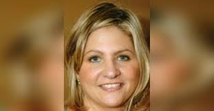 Melissa Lowman's Instagram, Twitter & Facebook