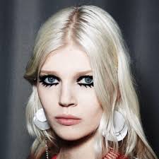 Spring 2015 Ready-To-Wear Fashion, News, Photos and Videos