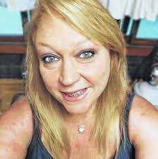 Holly Salyer's Instagram, Twitter & Facebook