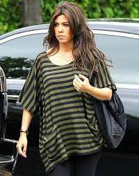 Kourtney Kardashian Defends Decision To Dye Her Hair While Pregnant Her Hair Kourtney Kardashian Celebrity Beauty