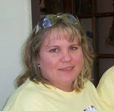 Lynn Dahl's Instagram, Twitter & Facebook