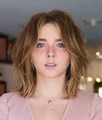 60 Flattering Hairstyles for Round Faces Trending in 2024