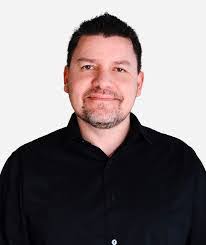 Rafael Bedolla's Instagram, Twitter & Facebook