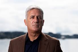 Teknik direktör sayfasında sezon bazlı olarak, vladimir petković isimli teknik direktörün çalıştırdığı takıma, doğum tarihi ve doğum yeri. Interview Mit Dem Schweizer Nationalcoach Vladimir Petkovic