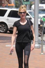 Entdecke rezepte, einrichtungsideen, stilinterpretationen und andere ideen zum ausprobieren. Bargainsaleknickerbockerhotelmilwauk Hawtcelebs Pantyhose Kim Kardashian West Page 1216 The Fashion Spot