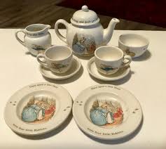 Wedgwood Beatrix Potter Peter Rabbit Child S Tea Set Beatrix Potter Childrens Tea Sets Beatrice Potter