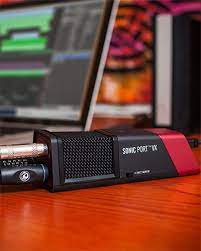 With built in mics, record amazing tracks anywhere. Line 6