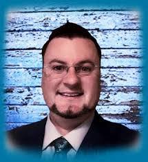 Vince Thayer's Instagram, Twitter & Facebook