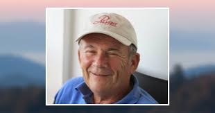 Elizabeth Bodkin's Instagram, Twitter & Facebook