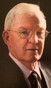 Augusta Compton's Instagram, Twitter & Facebook