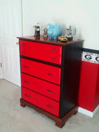 Pin By Teresa Thompson On Uga Boys Room Decor Boy Sports Bedroom Red Dresser