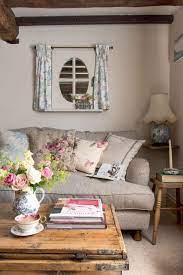 10 Cottage Style Home Ideas How To Create The Cottage Look Cottage Furniture Country Cottage Interiors Cottage Style Living Room
