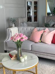 Booking.com perkongsian terbaik pelbagai ilham untuk deko ruang tamu rumah apartment july 4, 2019 Grey And Beige Sofa Novocom Top