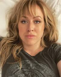 I dare you to figure out my doppleganger : r/Doppleganger