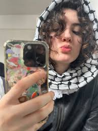 Eva Bruno (@evabruno)