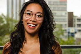 Looking for a female boudoir photographer in May