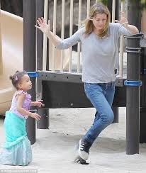 4, 2017 grey's anatomy star ellen pompeo and her husband, chris ivery, recently welcomed their third child, a son named eli christopher. Psbattle Ellen Pompeo Hopping In The Sand With Her Daughter Photoshopbattles