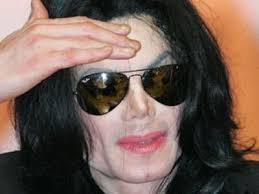 Bạn bè tin Omer Bhatti không phải con của vua nhạc Pop