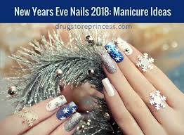 We found the perfect colors and designs for the big night. New Years Eve Nails 2018 Manicure Ideas