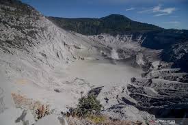 Penasaran kan bagaimana kelanjutan cerita gadis cantik dan seksi ini bertemu pria tampan. Bpbd Gunung Tangkuban Parahu Normal Pada Minggu Malam Antara News