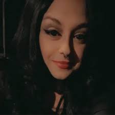 Jessica Shuey's Instagram, Twitter & Facebook