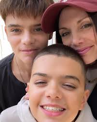 JACQUI BROWN. (@jacquibrown) • Instagram photos and videos