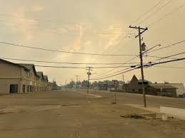 Photo Les incendies en Saskatchewan forcent 15 000 personnes  ...