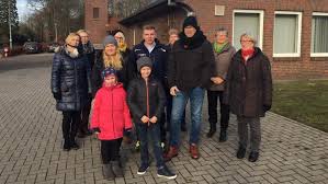 Liebe patientin, lieber patient ich möchte ihnen die möglichkeit bieten sich detailliert über meine praxis und. Niedersachsen Ein Dorf Sucht Einen Hausarzt Archiv