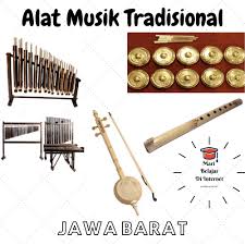 Tapi kita tidak bisa memainkan alat musik yang seharusnya dipukul menggunakan alat tapi kita pukul menggunakan tangan, begitu juga sebaliknya. Alat Musik Tradisional Jawa Barat 17 Alat Musik Tradisional