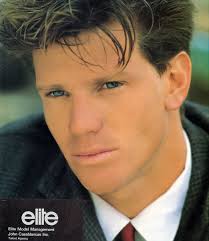 Male Model Retro დაამატა ახალი ფოტო.